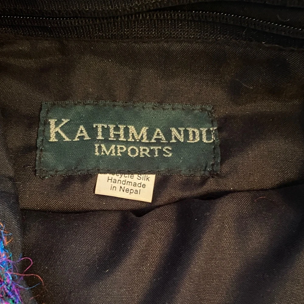 Handmade silk Multicolor Knit Crossbody Bag - Vibrant Pink & Red - Picture 5 of 12